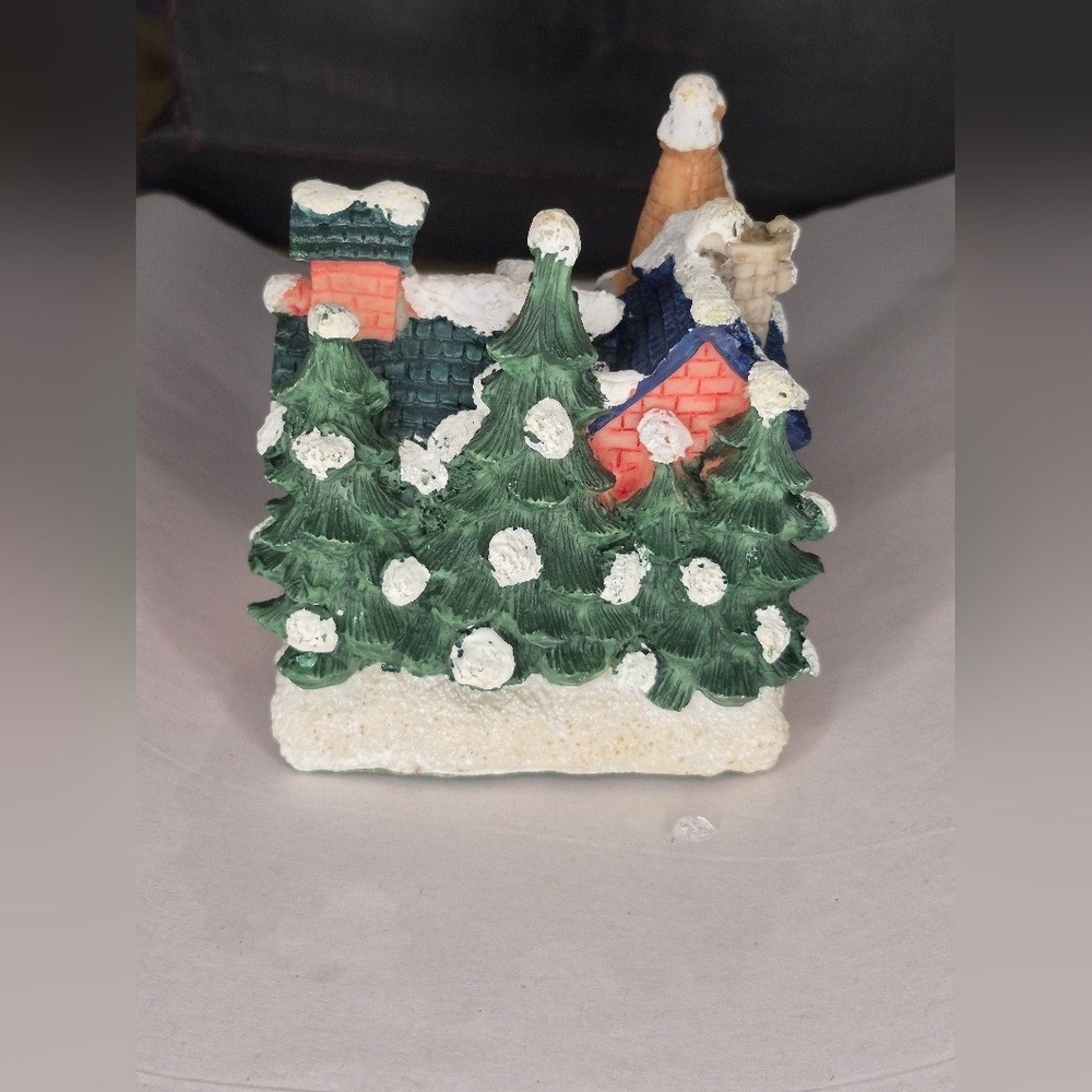 K's COLLECTION CERAMIC CHRISTMAS  HOUSES BUILDINGS - Picture 3 of 5